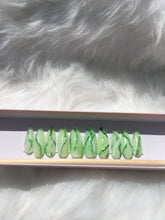 Load image into Gallery viewer, Jade | Press On Nails | Thee Finesse Queen